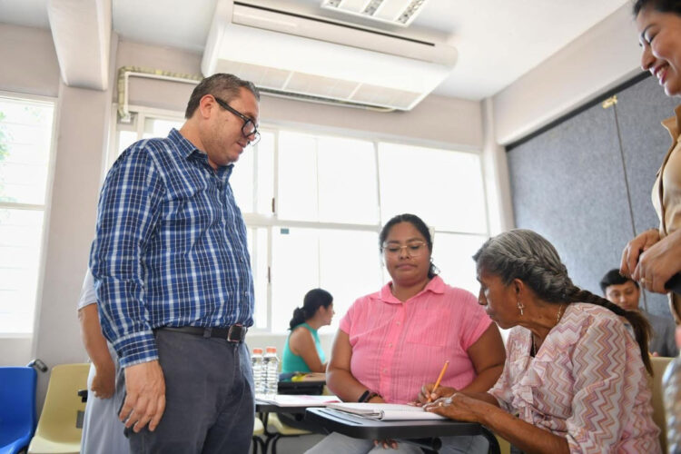 Se realizan en la UNACH los círculos de estudio del Programa Chiapas Puede
