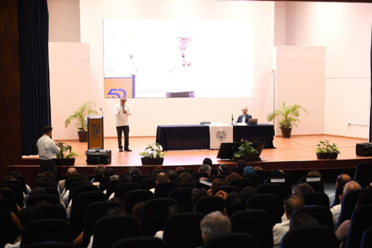 Dictan en la UNACH la conferencia ‘Estrategias para impulsar el desarrollo integral de Chiapas 2025’