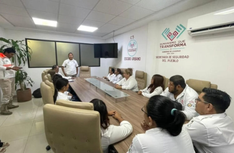 Personal del CALLE 9-1-1 recibe capacitación del Plan de Operaciones de Emergencias