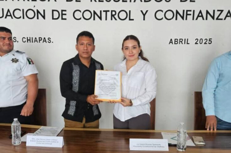 CECCC entrega resultados de Evaluación de Control de Confianza a cuerpos policiacos de Villaflores