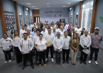 Capacitan a docentes del TBC de Chiapas en innovación tecnológica para el aula