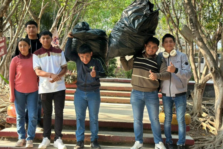Estudiantes del CECyT 22 Ricardo Flores Magón refuerzan su compromiso con el medio ambiente