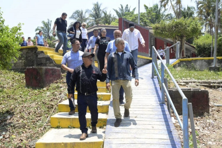 Cecytech fortalece vínculo institucional con la comunidad del CECyT 19 Palenque