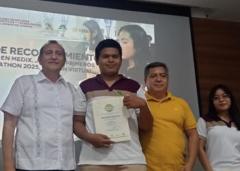 Cecytech reconoce talento estudiantil y compromiso docente en el Hackathon 2025