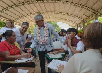 Impulsa Cecytech transformación educativa con el programa Chiapas Puede en El Parral