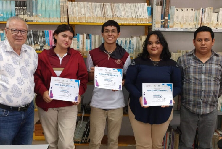Interfaz biomédica portátil creada en el CECyT 14 Jesús María Garza competirá a nivel nacional