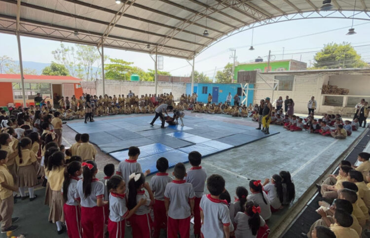 Centra participa en Conmemoración al Día Internacional contra el Acoso Escolar