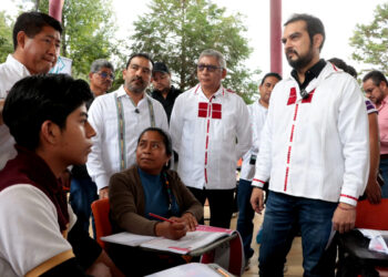 Supervisan avances de los círculos de estudio en el plantel N° 11 del Cecytech en Oxchuc