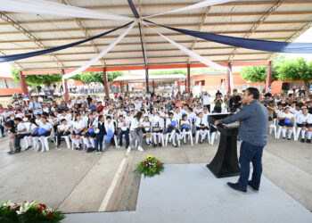 En Frontera Comalapa, Eduardo Ramírez reafirma compromiso con la niñez y la seguridad