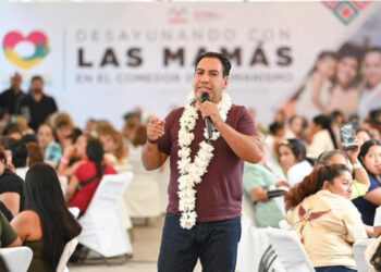 Eduardo Ramírez celebró con las madres de Tuxtla y reafirmó su compromiso con el bienestar de las mujeres