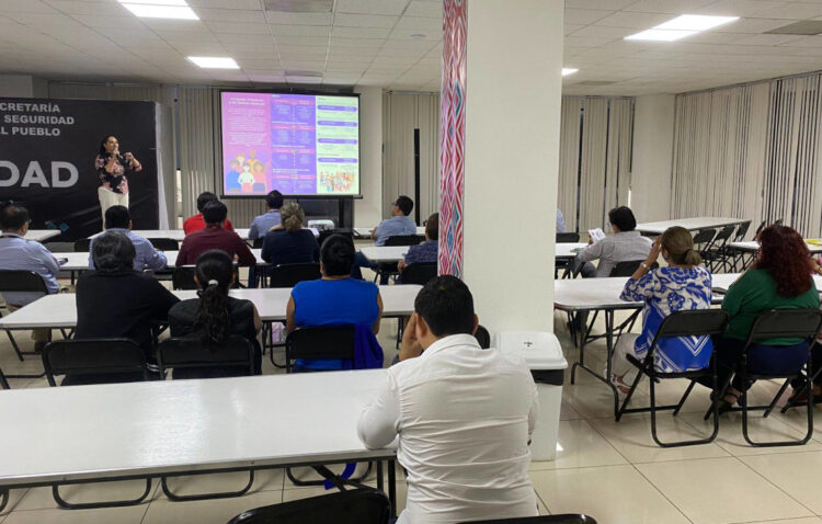 Continúa Fiscalía de Derechos Humanos con pláticas sobre igualdad laboral y no discriminación