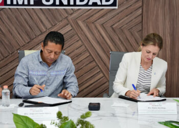 Jorge Llaven firma Convenio de Colaboración con Alanna Armitage, representante de la UNFPA