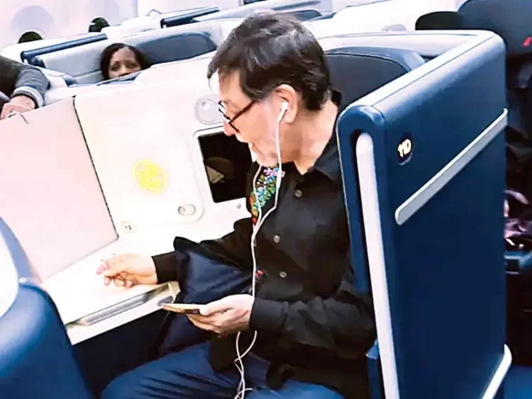 El viaje de Noroña a Francia costó $157 mil; regresó 66 mil pesos