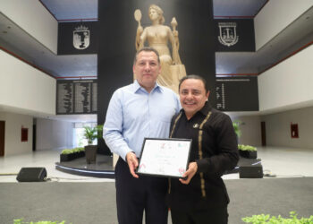 Disertan última conferencia magistral del ciclo jurídico y cultural