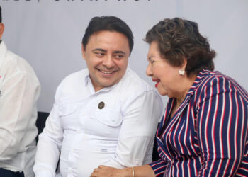 Asiste Moreno Guillén a la presentación de decálogo en favor de mujeres, niñas, niños y adolescentes