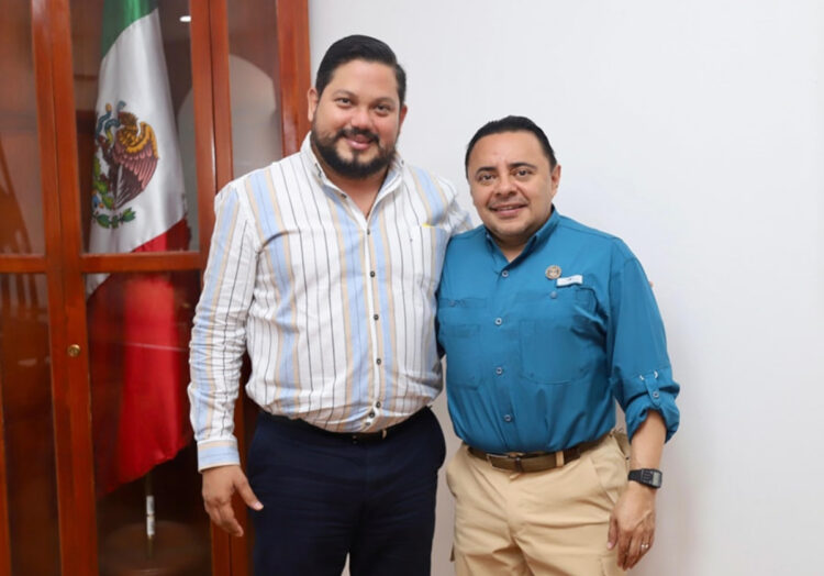 Recibe Juan Carlos Moreno Guillén a integrantes de comunidades de Tenejapa