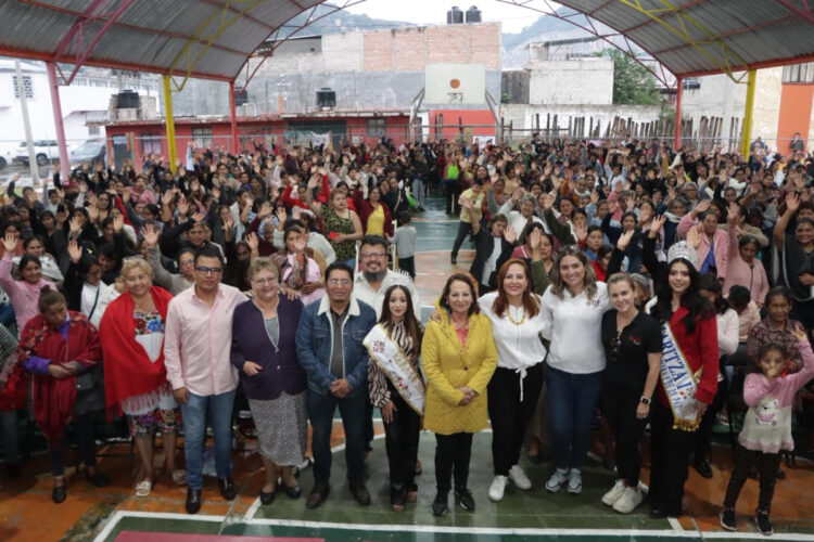 Mujeres de la zona sur reconocen el liderazgo de la alcaldesa Fabiola Ricci