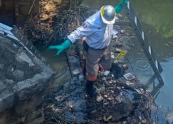 Realizan limpieza de puente en San Cristóbal de Las Casas