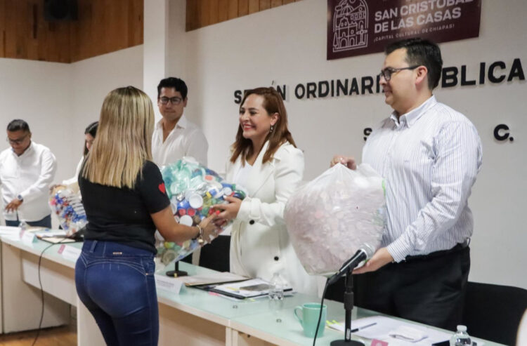 Cabildo de San Cristóbal se suma a la asociación ‘Tapitas por Vida’