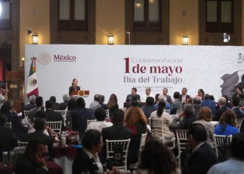 Claudia Sheinbaum anuncia mesas de diálogo para implementar, por consenso, la semana laboral de 40 horas