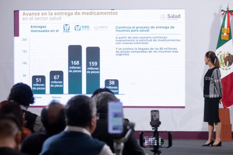 Resalta Claudia Sheinbaum trato digno en la atención médica que se otorga a mexicanos