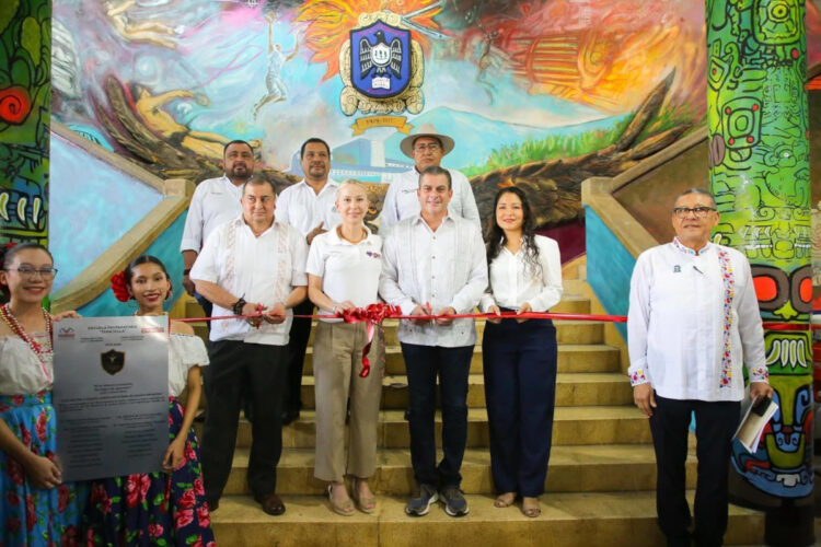 En Tapachula trabajamos por la educación y el desarrollo integral de las juventudes: Yamil Melgar