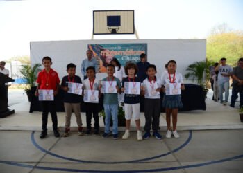 Se realiza en la UNACH la premiación de la fase estatal de la Olimpiada Mexicana de Matemáticas