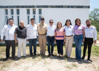 Secretario de SSP atestigua entrega de Becas ‘Rosario Castellanos’