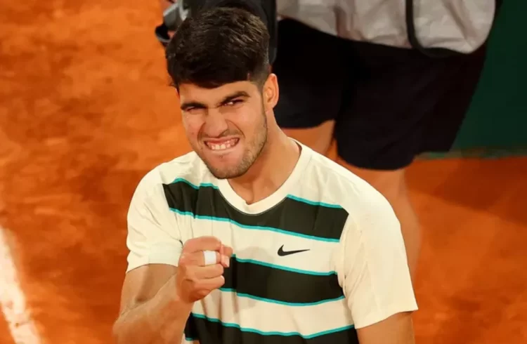Carlos Alcaraz se instala en semifinales de Roland Garros