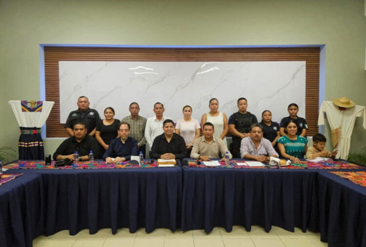 Titular del CECCC entrega resultados de evaluación de control de confianza