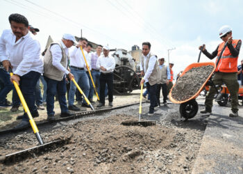 Eduardo Ramírez inicia el bacheo estatal y anuncia inversión histórica en agua potable para Comitán