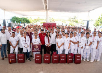 Eduardo Ramírez reitera compromiso con la salud del pueblo de Chiapas