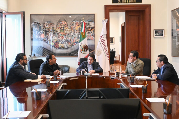 Eduardo Ramírez y SEP fortalecen diálogo con el magisterio para avanzar en la agenda educativa