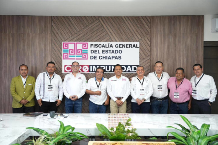 Alianza entre autoridades y transportistas fortalece seguridad en carreteras: Llaven