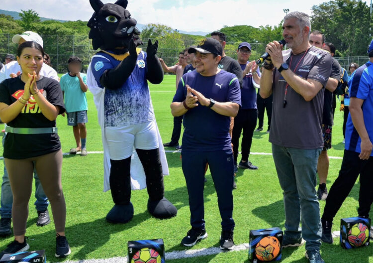 Juan Carlos Moreno Guillén participa en celebración del Día del Padre
