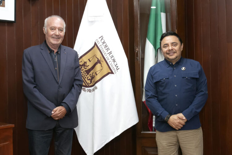 Juan Carlos Moreno Guillén sostiene una reunión con el cónsul honorario de Francia