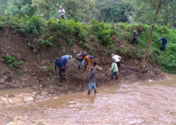 Atienden afectaciones en drenes y muros de contención en SCLC