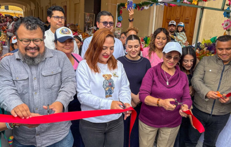 Inaugura Fabiola Ricci el tradicional Jueves de Corpus Christi en San Cristóbal