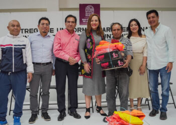 Entregan uniformes a personal sindicalizado del Ayuntamiento de San Cristóbal de Las Casas