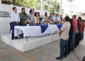 Toman protesta a integrantes de la Coordinación General de la Zona Norte en San Cristóbal