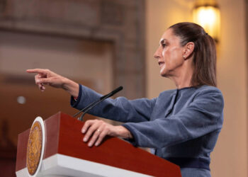 ‘Es absolutamente falso’; Sheinbaum responde a acusaciones de secretaria de Seguridad de EU sobre alentar protestas