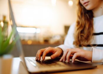 UNAM e IPN vigilarán el examen de prepa con IA; será los 2 próximos fines de semana