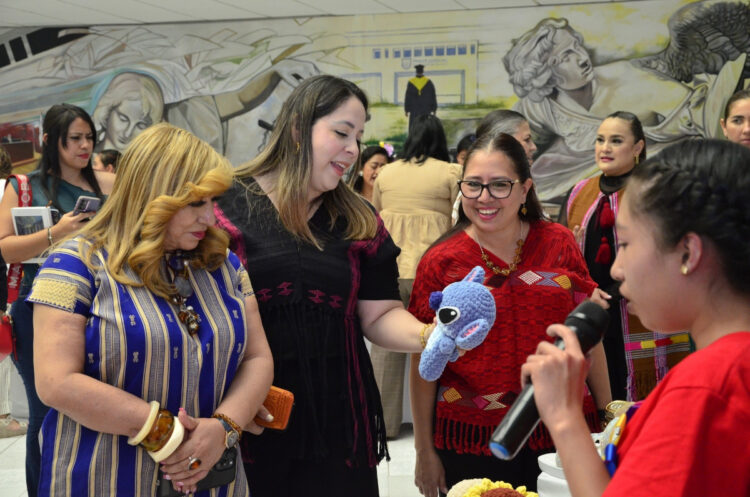 Realiza Voluntariado del Poder Judicial Bazar Tradicional