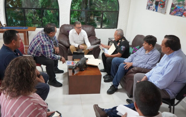 Bomberos de Tuxtla Gutiérrez se sumarán al programa Reporte Móvil: Paco Chacón