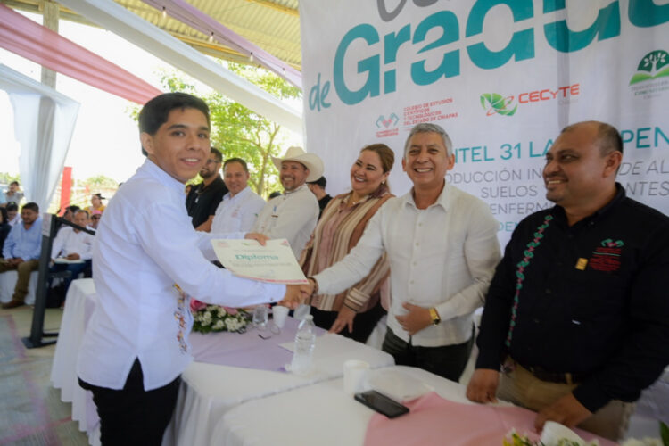 Cecytech celebra a la generación 2022–2025 del Plantel 31 en La Independencia