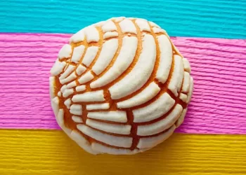 ¿Quién inventó la concha? El pan mexicano más popular