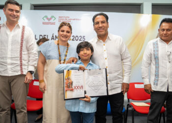 Reafirma Eduardo Ramírez compromiso con la promoción del ámbar de Chiapas ante el mundo