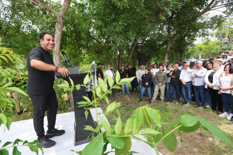 Eduardo Ramírez y sector privado suman esfuerzos para recuperar áreas verdes