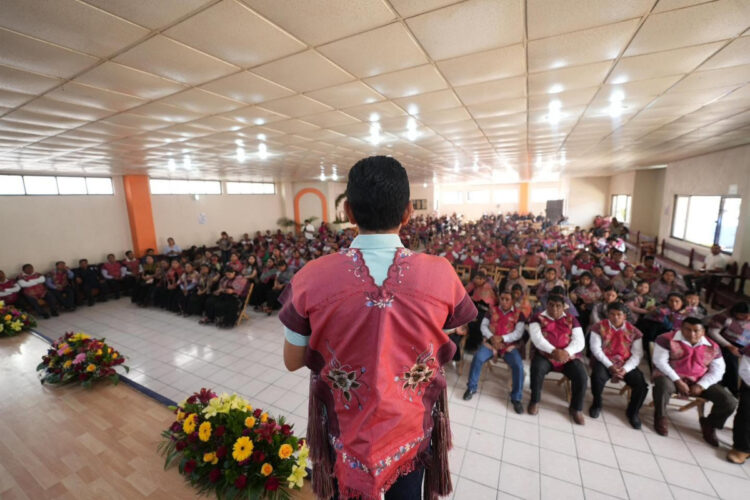 En unidad, debemos romper el círculo de la violencia de género: Jorge Llaven