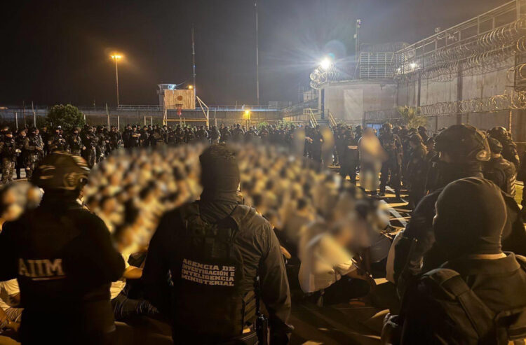 Realizan operativo de extracción y cambios en Centros Penitenciarios de Chiapas